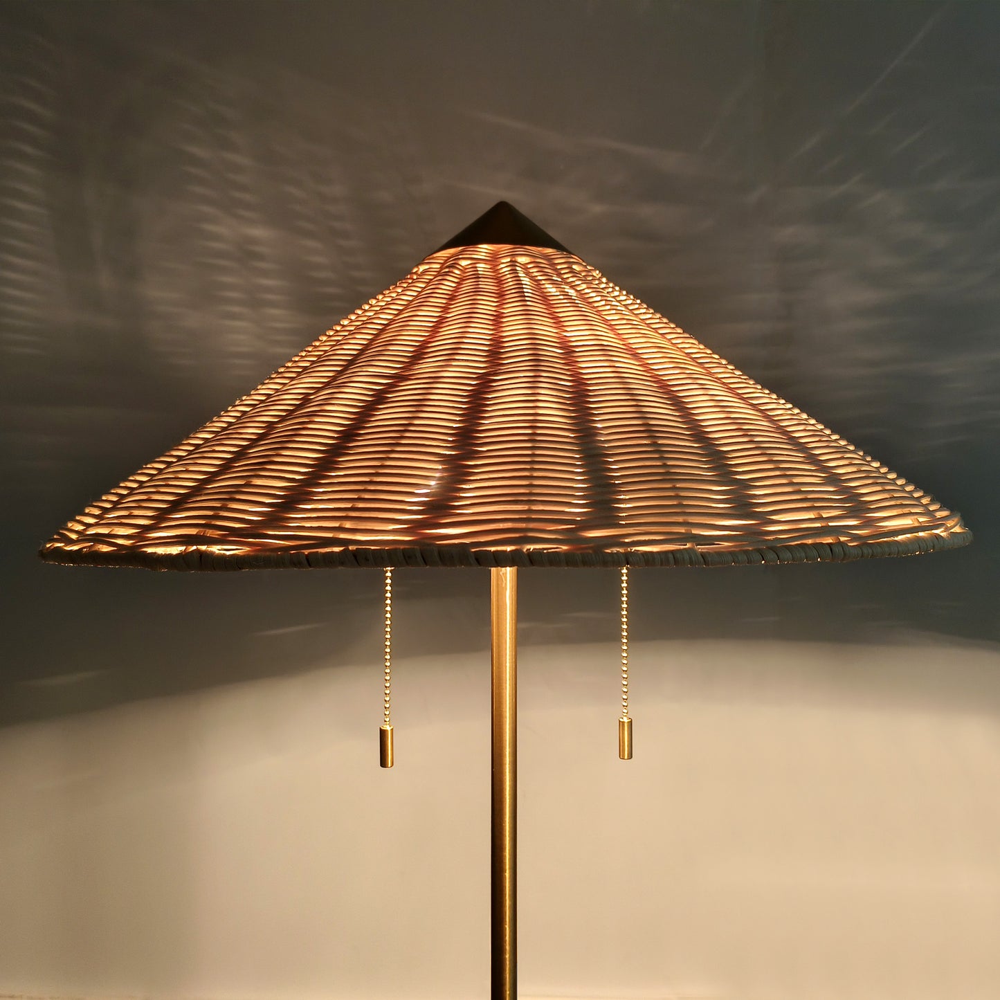 Floor Lamp Traditional Brass 65" 2-Light Rattan Shade